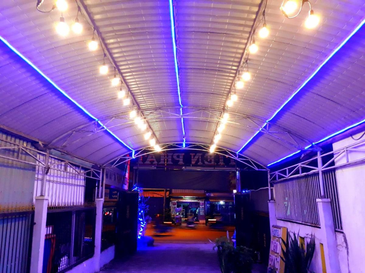 Khach San Tien Phat Cà Mau Extérieur photo
