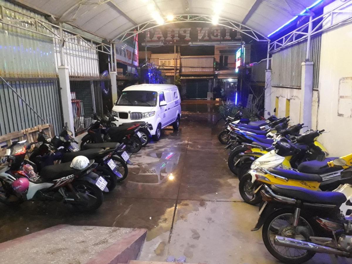 Khach San Tien Phat Cà Mau Extérieur photo